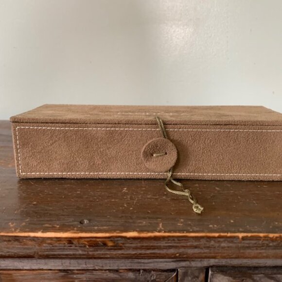 Pandora Tan/Brown Faux Suede 3 Tier Jewlery Box - Picture 2 of 3